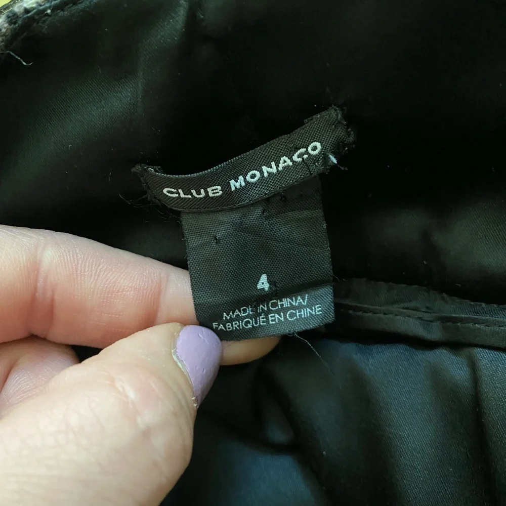 CLUB MONACO tweed mini skirt with black tie sash size 4 like new